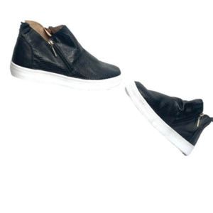 Makers Womens/Girls Sneakers  High Top Textured Zipper Shoes Med Size 6 - NEW